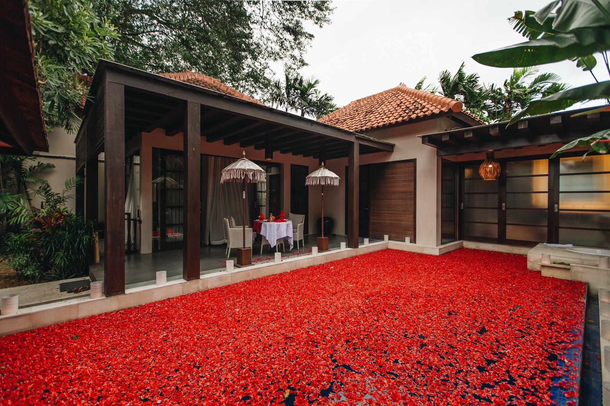 Alaya Dedaun Kuta Villa Legian Dış mekan fotoğraf