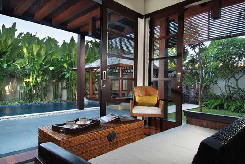 Alaya Dedaun Kuta Villa Legian Oda fotoğraf